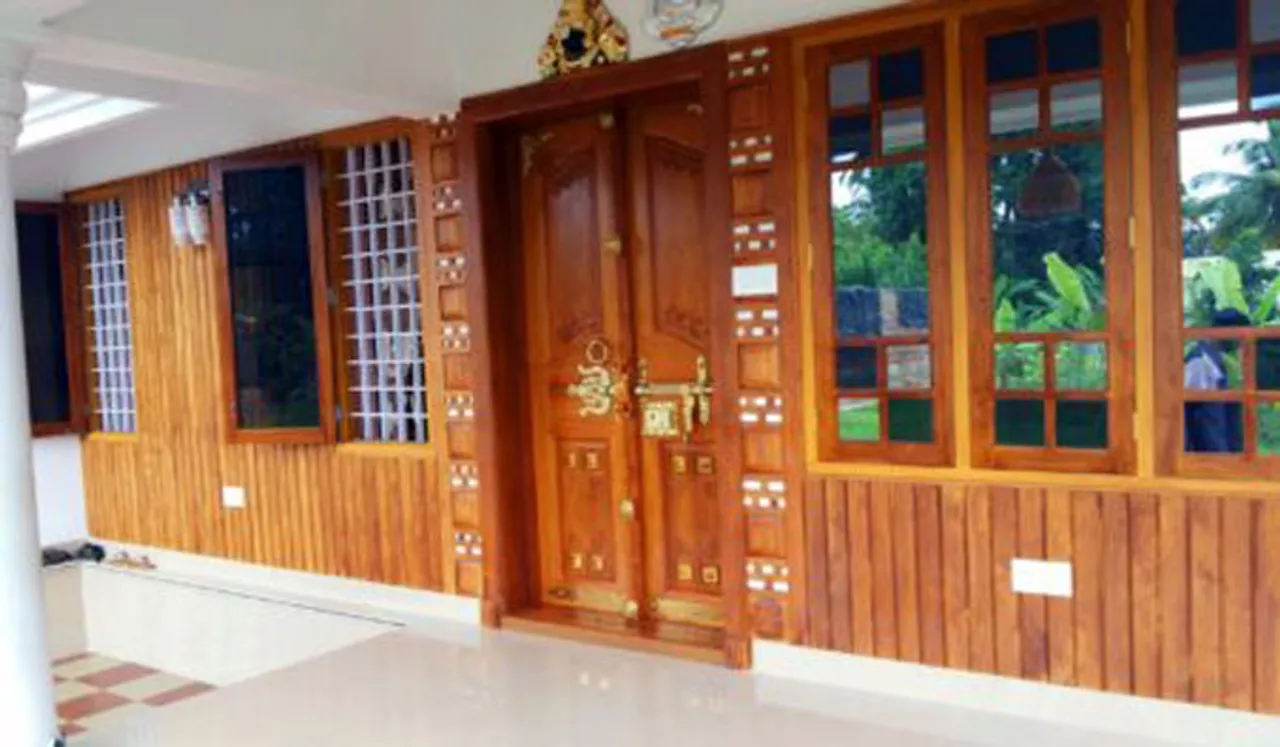 പൂമുഖ വാതിലിനടുത്ത് ഷൂ റാക്കോ പാദരക്ഷകളോ വേണ്ട