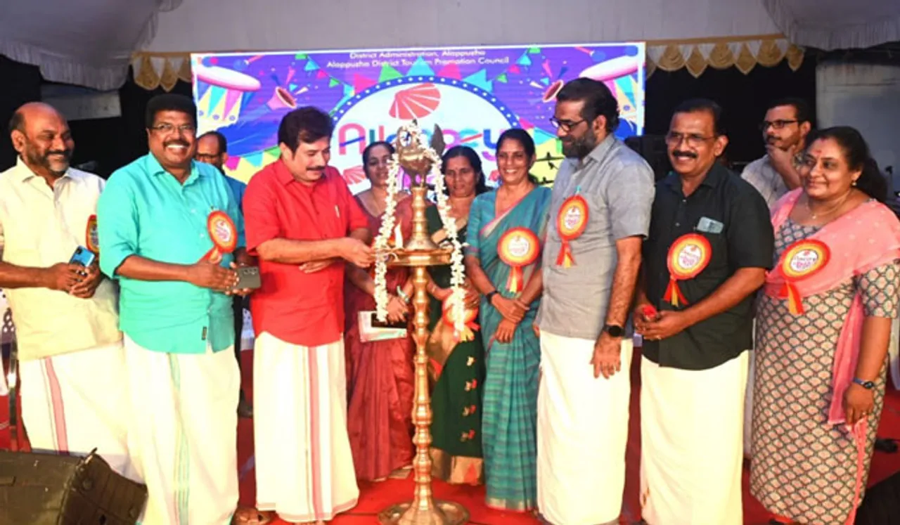 ആലപ്പുഴ ബീച്ച് ഫെസ്റ്റിന് തുടക്കം; എ.എം. ആരിഫ് എംപി ഉദ്ഘാടനം ചെയ്തു
