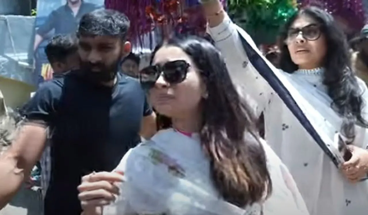 ഫസ്റ്റ് ഡേ, ഫസ്റ്റ് ഷോ ഷോ, കിംഗ് ഒഫ് കൊത്ത കാണാന്‍, ദുല്‍ഖറിന്റെ പ്രിയപ്പെട്ടവര്‍