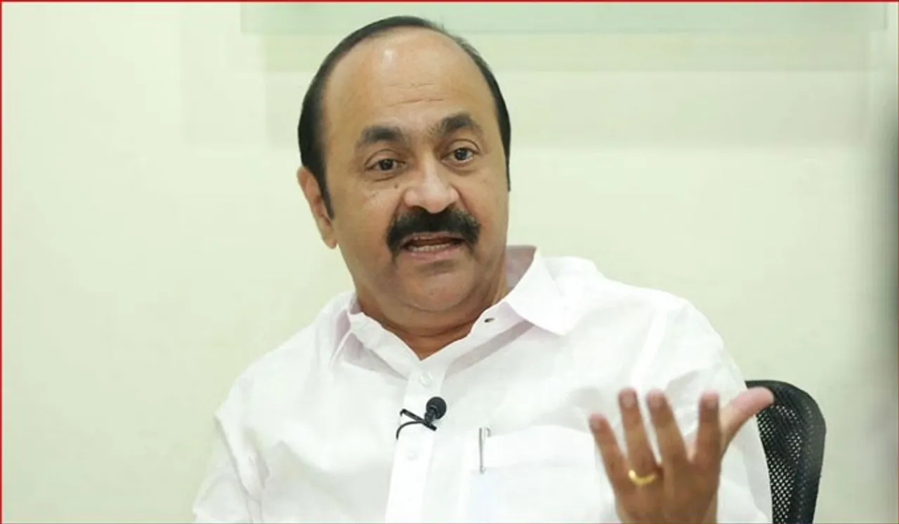 'ഷൂ എറിഞ്ഞത് വൈകാരിക പ്രതികരണം; നവകേരള സദസിന്റെ പേരില്‍ സിപിഎം ക്രിമിനലുകള്‍ അക്രമം അഴിച്ചുവിടുന്നു'