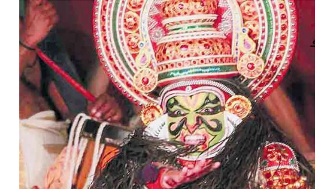 നില്ലെടാ നില്ലെടാ നീയല്ലോ പണ്ടെന്റെ വല്ലഭ തന്നുടെ വസ്ത്രം പറിച്ചതും.... :രൗദ്രഭീമനായി സോണി എസ്.കുമാർ