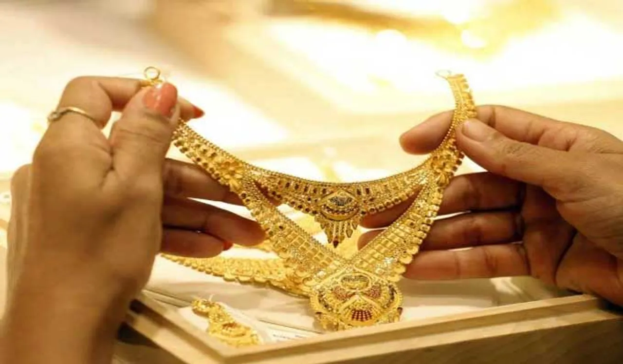സ്വർണവിലയിൽ നേരിയ കുറവ്; പവന് 80 രൂപ കുറഞ്ഞ് 34,720 രൂപയായി