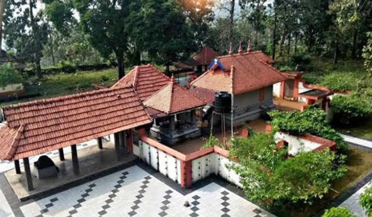 തടിയൂരിലെ പുത്തന്‍ ശബരിമല ക്ഷേത്രം; യുവതികള്‍ക്കും കയറാം