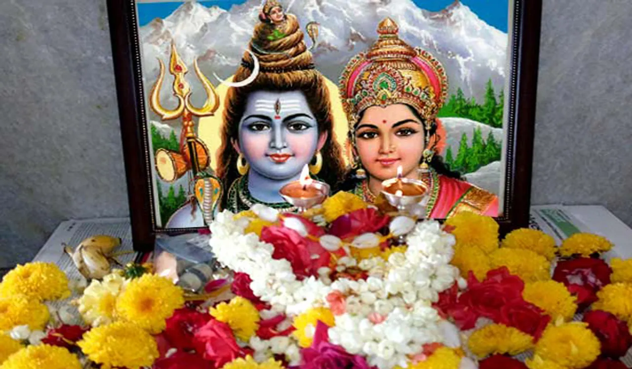 വിവാഹ തടസം മാറും, ഐശ്വര്യം നിറയും; തിങ്കളാഴ്ച വ്രതം അനുഷ്ഠിക്കുമ്പോള്‍ ഇതൊക്കെ പാലിക്കണം