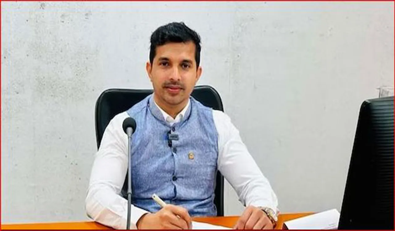 ഫെര്‍സ്വാളിന്റെ കലക്ടറായി മലയാളി ആശിഷ് ദാസിന് നിയമനം