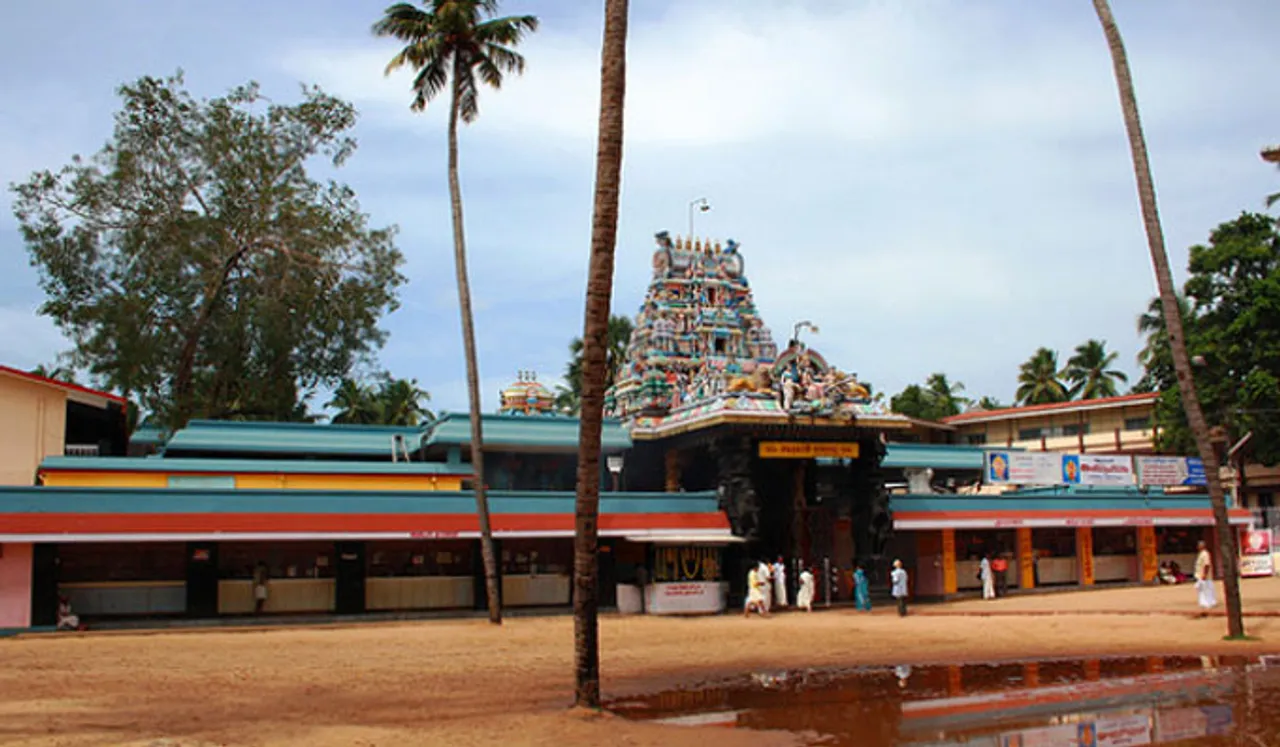 മുല്ലുവീട്ടില്‍ കാരണവര്‍ പ്രതിഷ്ഠിച്ച അമ്മ