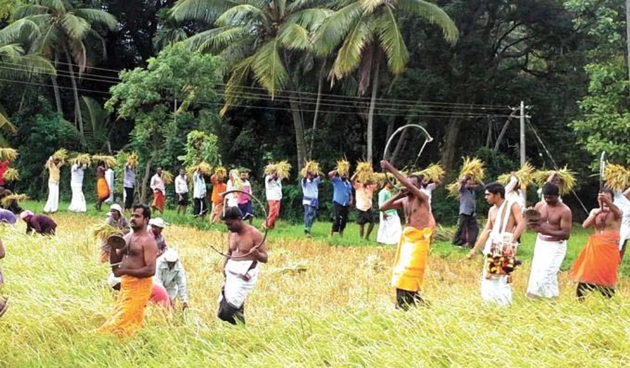 വായ്ക്കരക്കാവില്‍ ഇല്ലംനിറ 