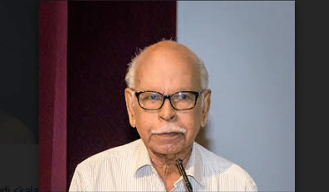 നീയുറങ്ങുന്നു.....