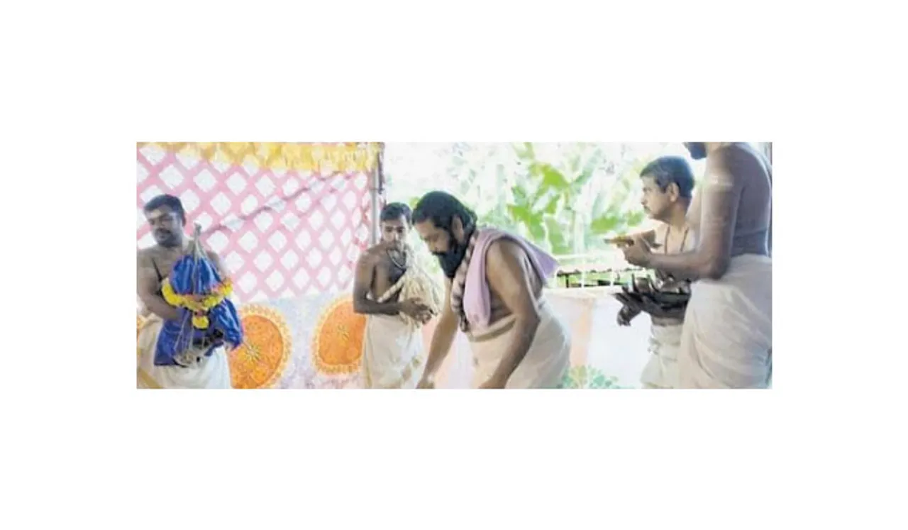ഇടക്കുളം ശ്രീ അയ്യപ്പ ക്ഷേത്രത്തില്‍ അഷ്ടബന്ധ കലശം
