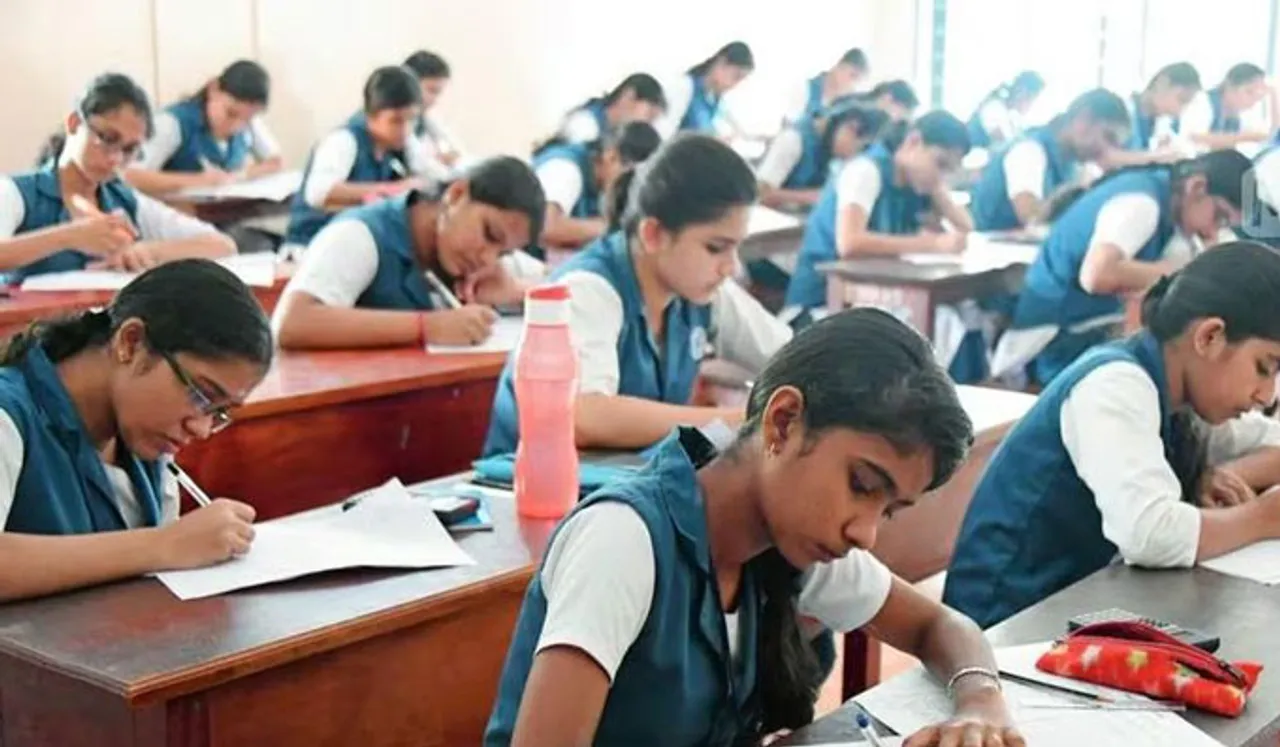 ഹയർ സെക്കൻഡറിക്കൊപ്പം ഹൈസ്കൂൾ പരീക്ഷ; തീരുമാനം പിൻവലിച്ച് പൊ​തു​വി​ദ്യാ​ഭ്യാ​സ വ​കു​പ്പ്, സർക്കുലർ പുറത്ത്
