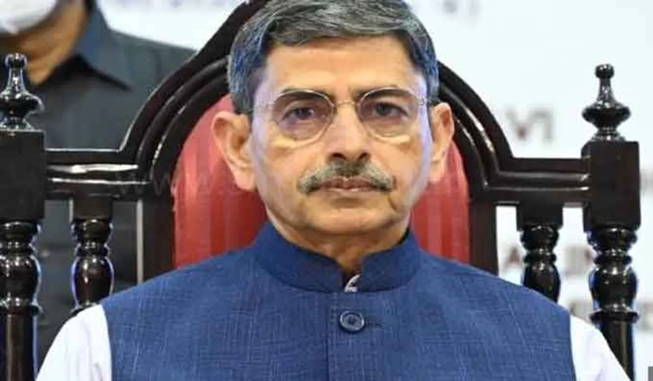 നിയമസഭാ പാസാക്കിയ 10 ബില്ലുകള്‍ രാഷ്ട്രപതിക്ക് അയച്ച് തമിഴ്‌നാട് ഗവര്‍ണര്‍