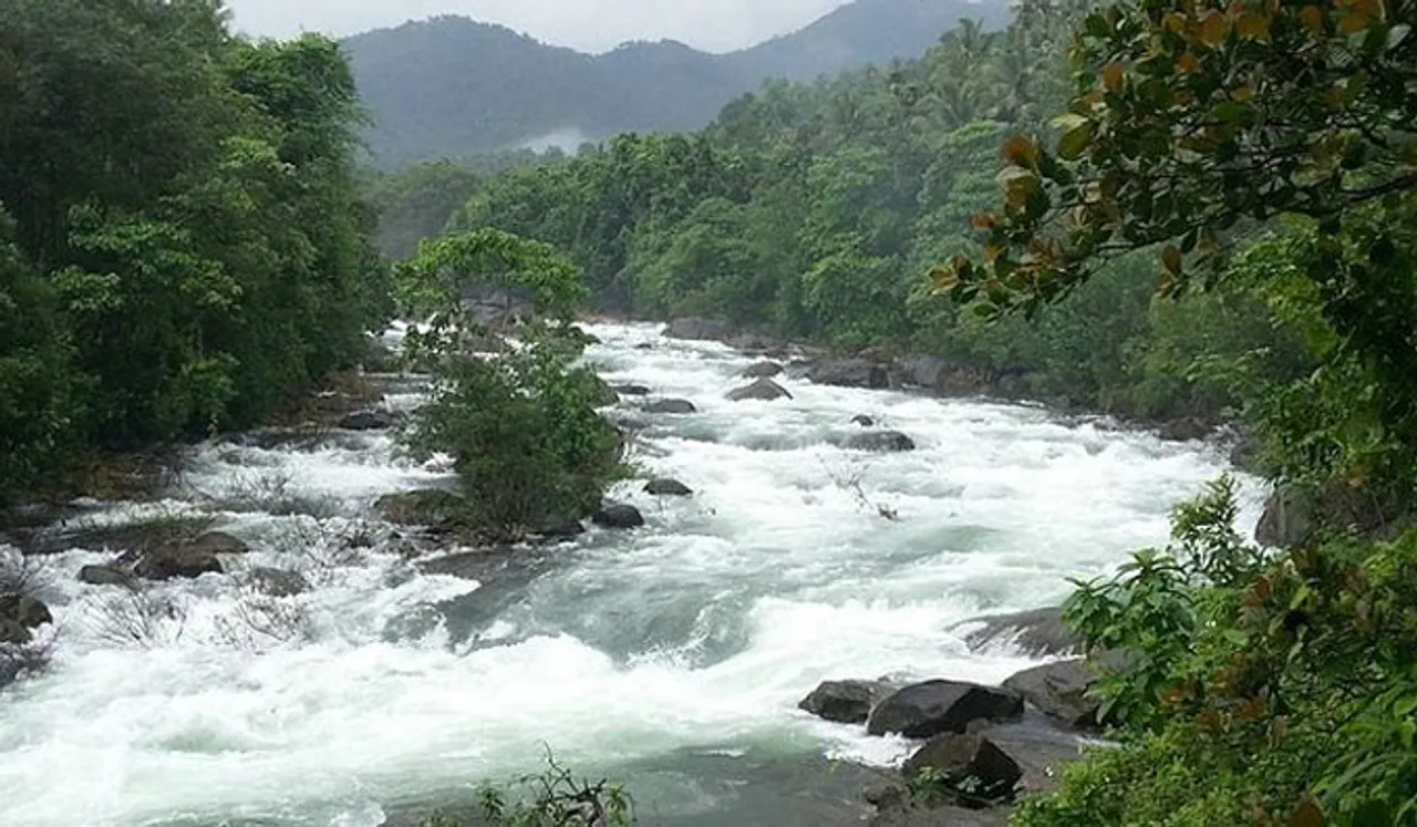 അനുമതിയില്ലാതെ ട്രെക്കിങ്; വനത്തില്‍ അതിക്രമിച്ച് കയറിയതിനെതിരെ കേസ്