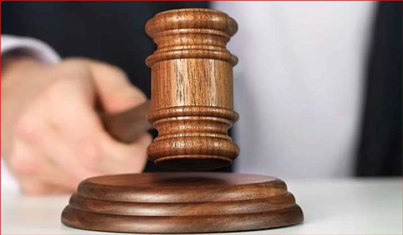 വനിത ജഡ്ജിമാര്‍ക്ക് ഇനി മോഡേണ്‍ വസ്ത്രങ്ങളും ധരിക്കാം