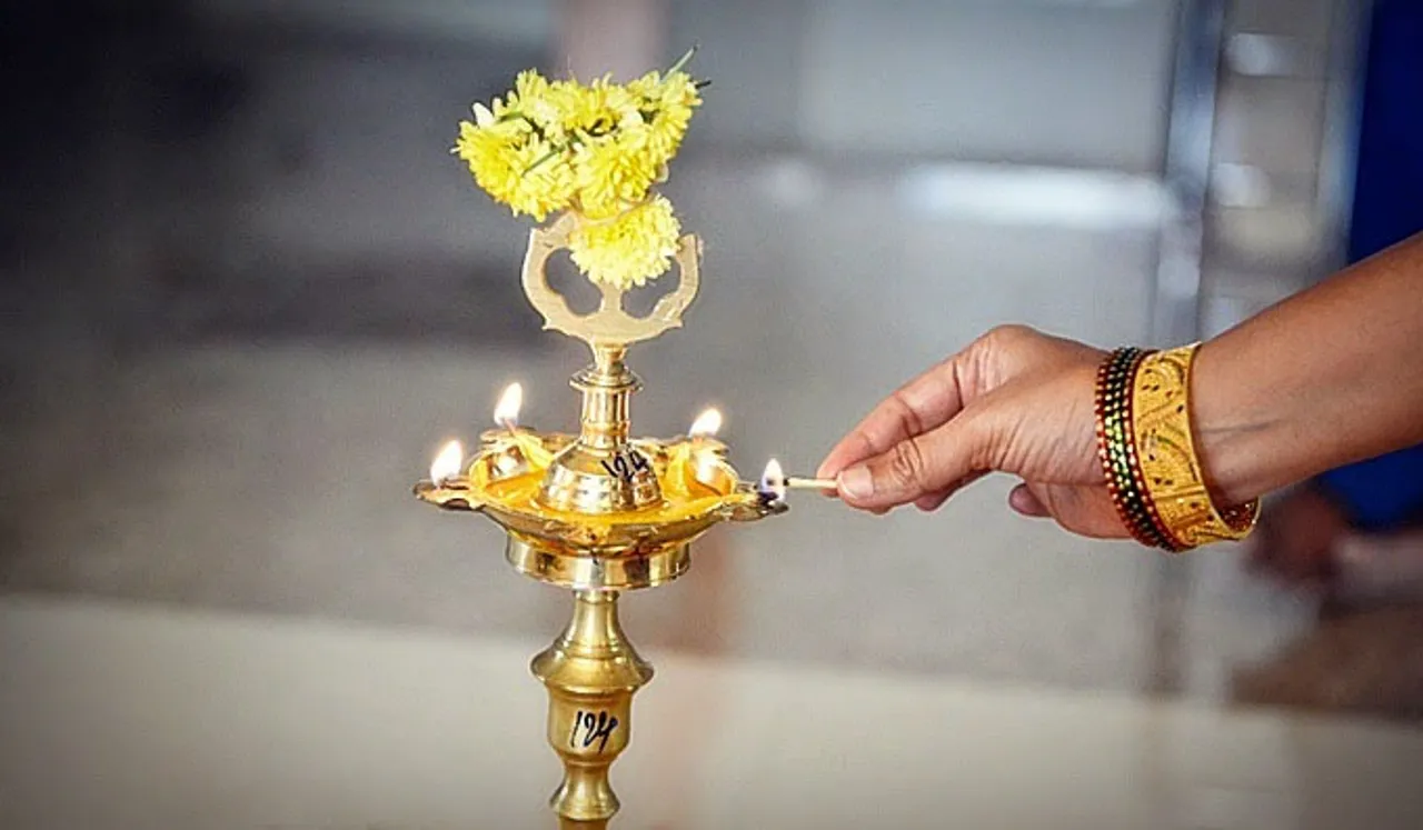 ഗൃഹപ്രവേശത്തിന് എന്തൊക്കെ കൊണ്ടുകയറണം 