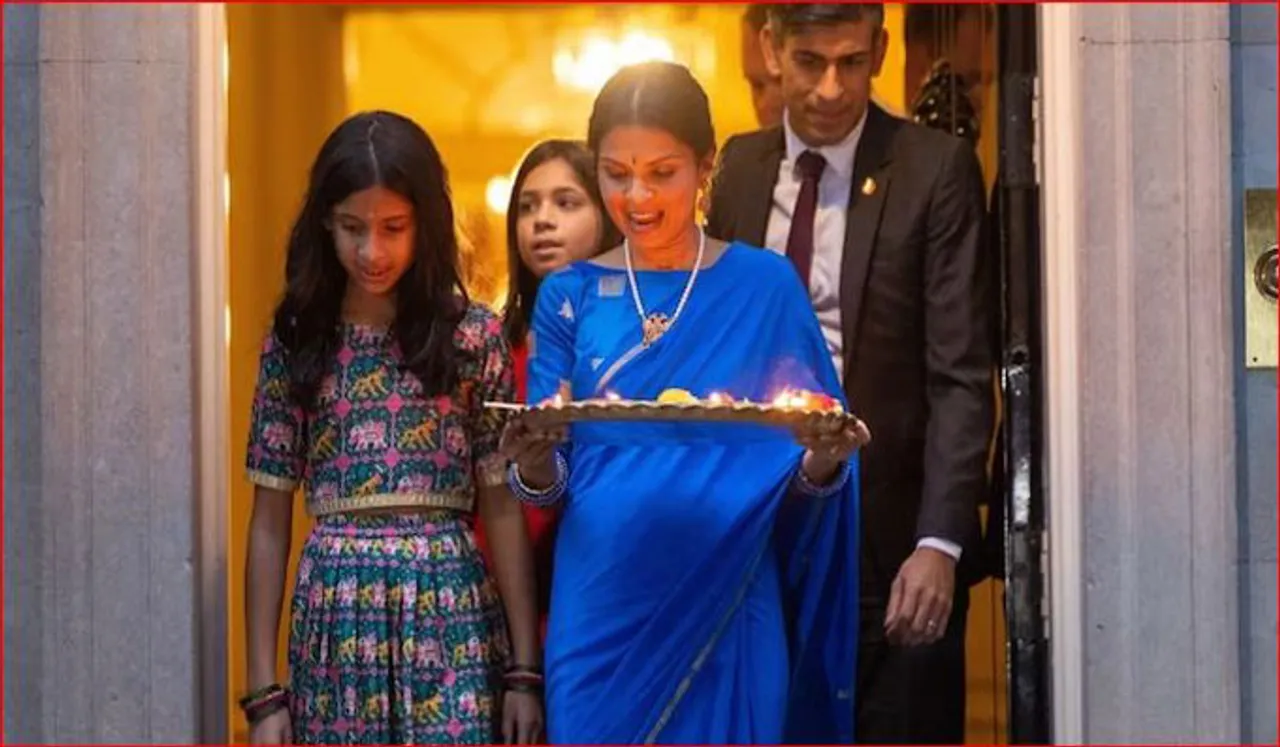 ഡൗണിങ് സ്ട്രീറ്റ് 10ല്‍ ദീപങ്ങള്‍ തെളിയിച്ച് ഋഷി സുനകും ഭാര്യയും; ആഘോഷത്തില്‍ പങ്കെടുത്ത് പ്രമുഖര്‍, സമ്മാനങ്ങള്‍ കൈമാറി എസ് ജയശങ്കര്‍