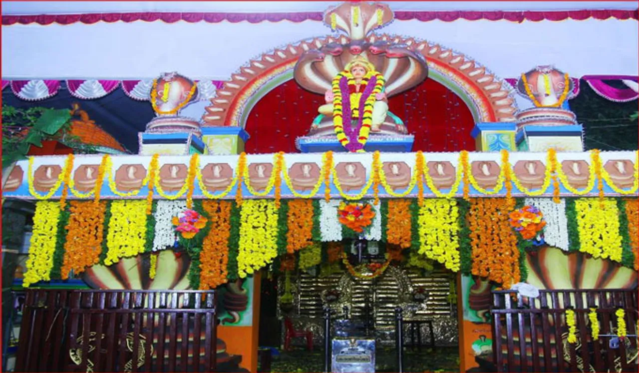 പൂജപ്പുര നാഗരുകാവ് ക്ഷേത്രത്തില്‍ ആയില്ല്യ ഉത്സവം