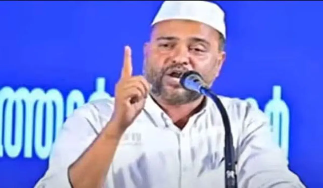 'സമസ്തയുടെ പണ്ഡിതന്മാരെ പ്രയാസപ്പെടുത്താൻ വരുന്നവരുടെ കൈവെട്ടും'; വിവാദ പരാമർശവുമായി എസ്കെഎസ്എസ്എഫ് നേതാവ്