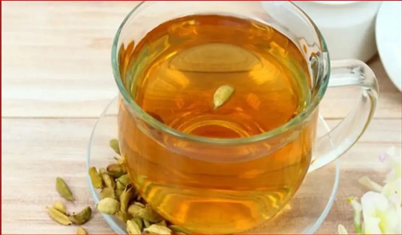 ഏലയ്ക്കയിട്ട വെള്ളം കുടിക്കൂ.. ഗുണങ്ങളേറെ