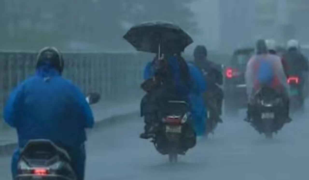 രാവിലെ ജാഗ്രത നാല് ജില്ലകളില്‍, ഉച്ചയ്ക്ക് ശേഷം 10 ജില്ലകളില്‍! സംസ്ഥാനത്ത് മഴ ശക്തമാകും