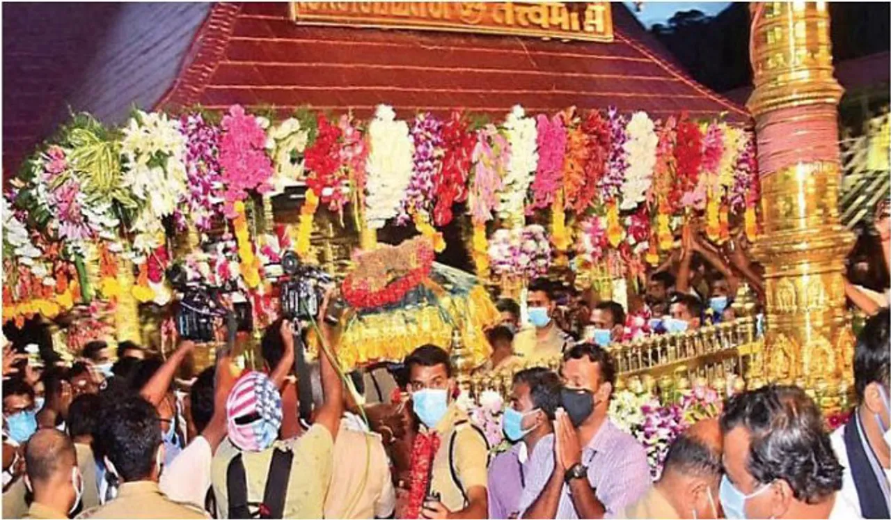 മകരവിളക്ക് ദര്‍ശനത്തിനൊരുങ്ങി ശബരിമല   