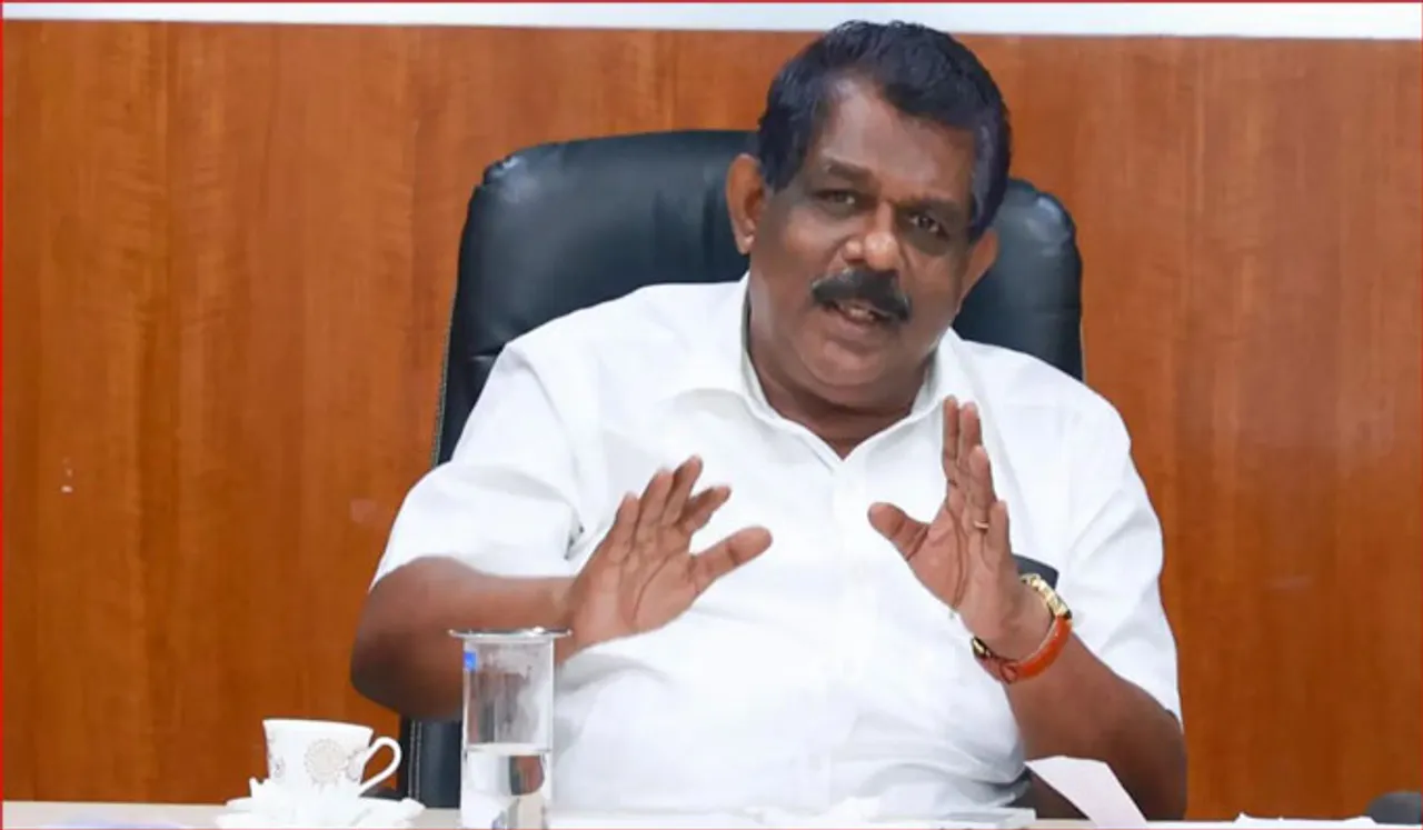 'ബസുകളില്‍ ക്യാമറ വേണമെന്ന് ബസുടമകള്‍ തന്നെ ആവശ്യപ്പെട്ടു; സീറ്റ് ബെല്‍റ്റ് കേന്ദ്ര നിയമം'