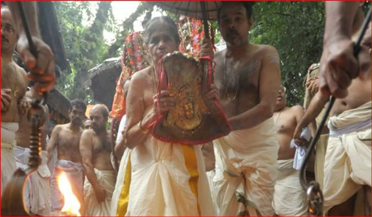 മണ്ണാറശാല ആയില്യം കണ്ട്  പ്രാര്‍ത്ഥിച്ചാല്‍