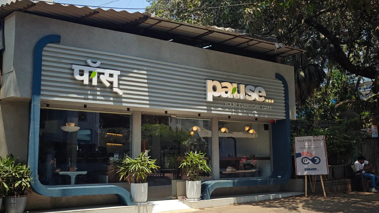 Pause Bandra