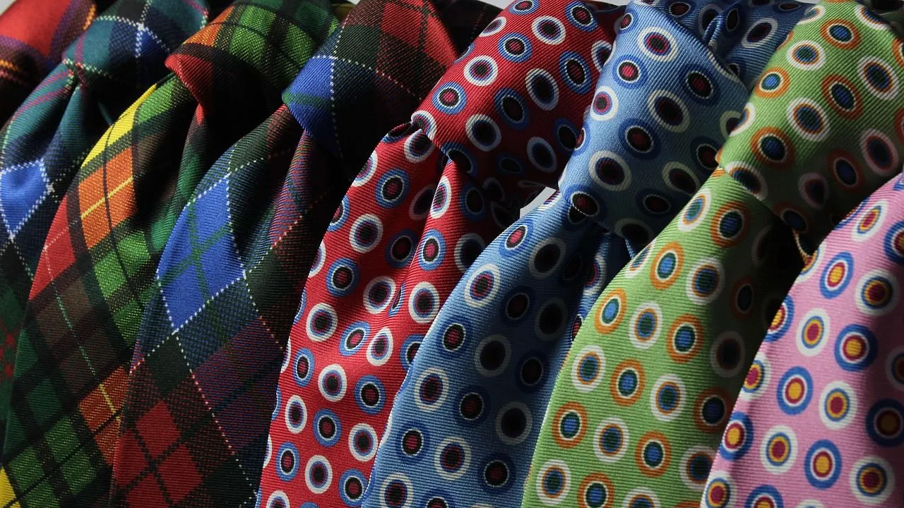 tie 1