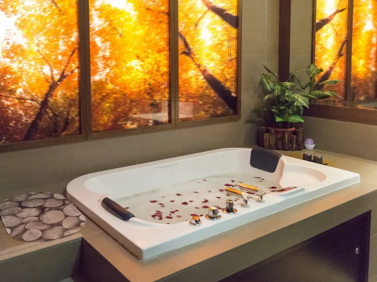 Jacuzzi