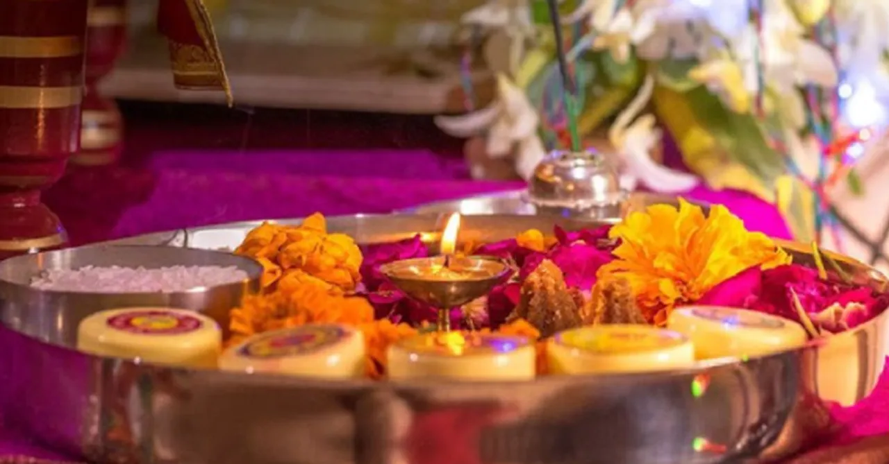 Buy these Diwali Pooja Kits online and make your festivities even more auspicious!
