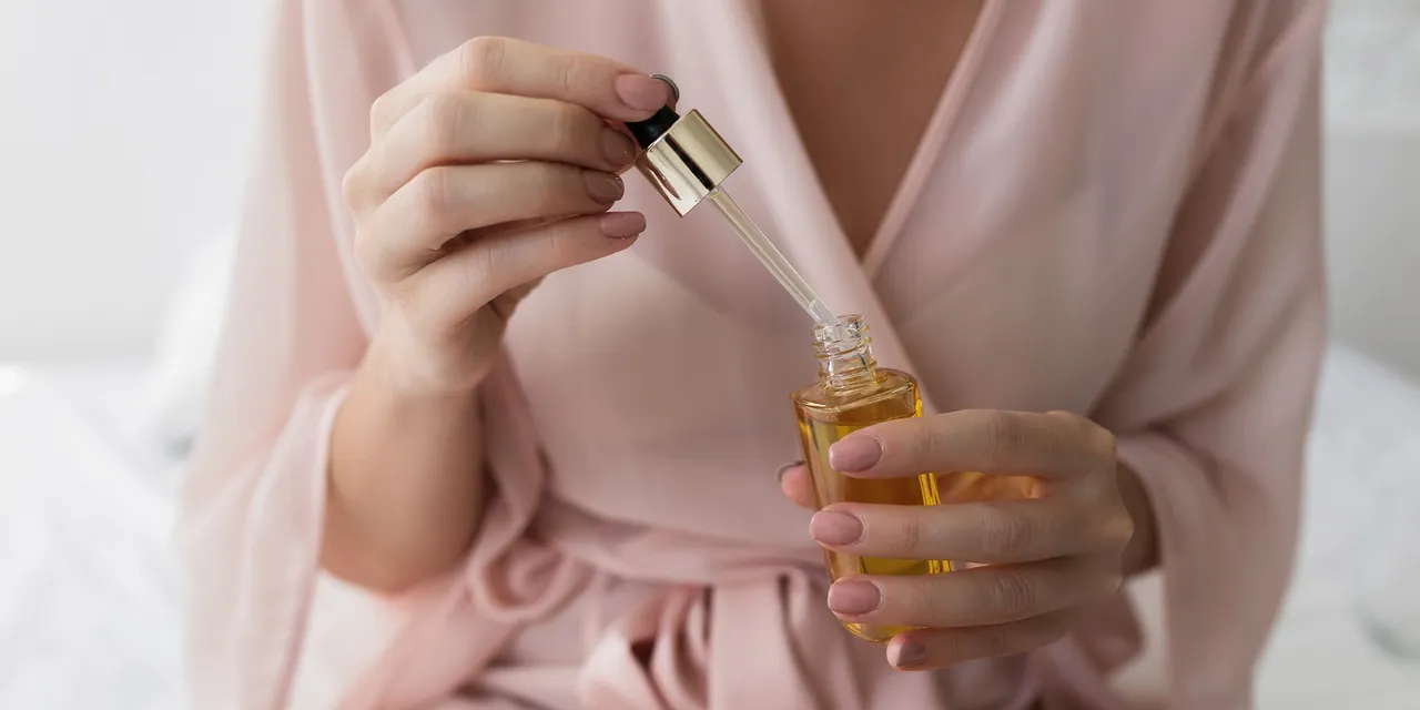 Face serum: The concoction our skin needs feat. Indian Skincare Brands!