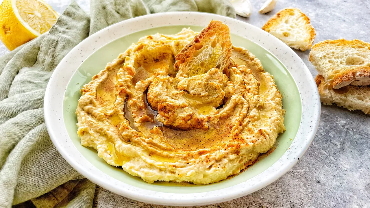Here's where you can get the best Hummus in Mumbai!