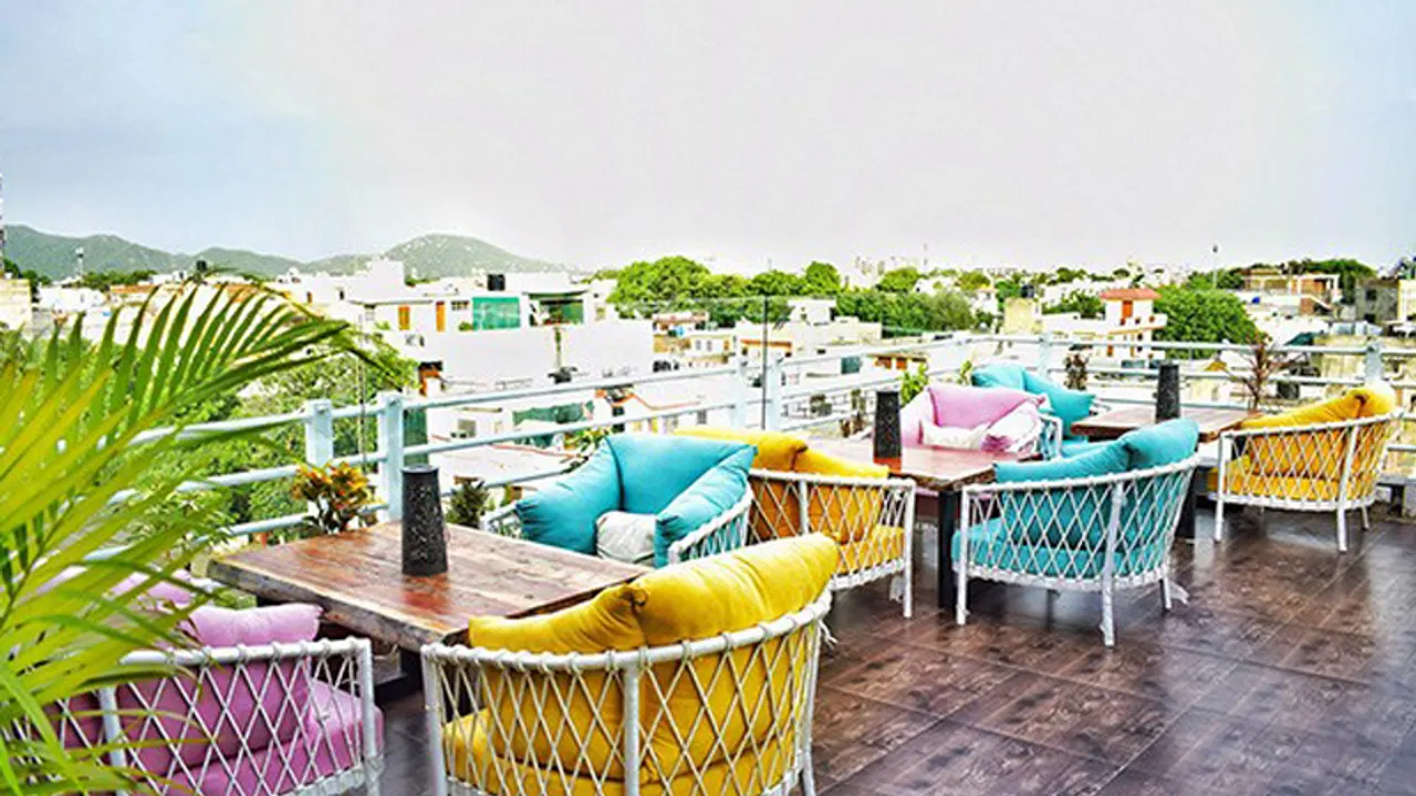 Try out The Penthouse Cafe , an amazing rooftop cafe for a perfect candlelight dinner.