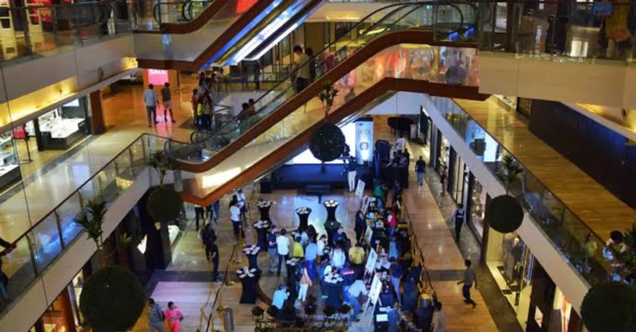 Mumbai retail owners fear the complete closure of their stores after the new COVID rules in Maharashtra were announced by the government