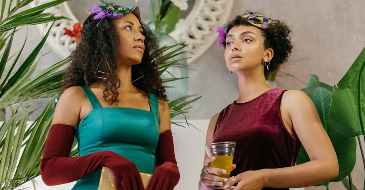 Sipping and Swirling: Stylish Cocktail dresses for Weddings