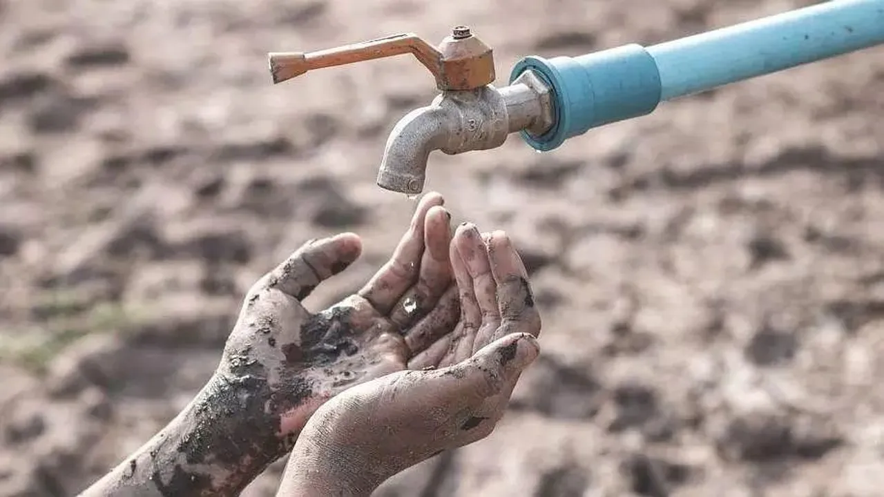 Many countries in the world are on the verge of becoming waterless.
