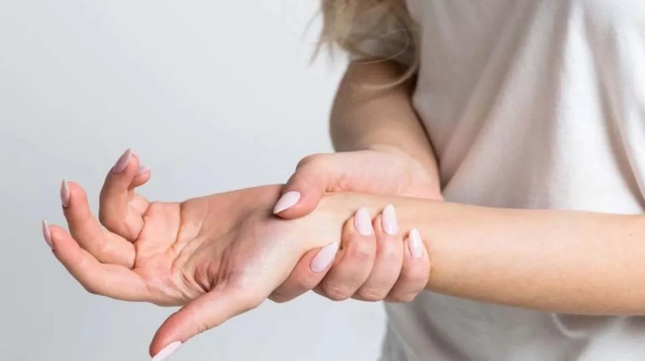 Do your hands and feet tingle? Know the reason behind this...