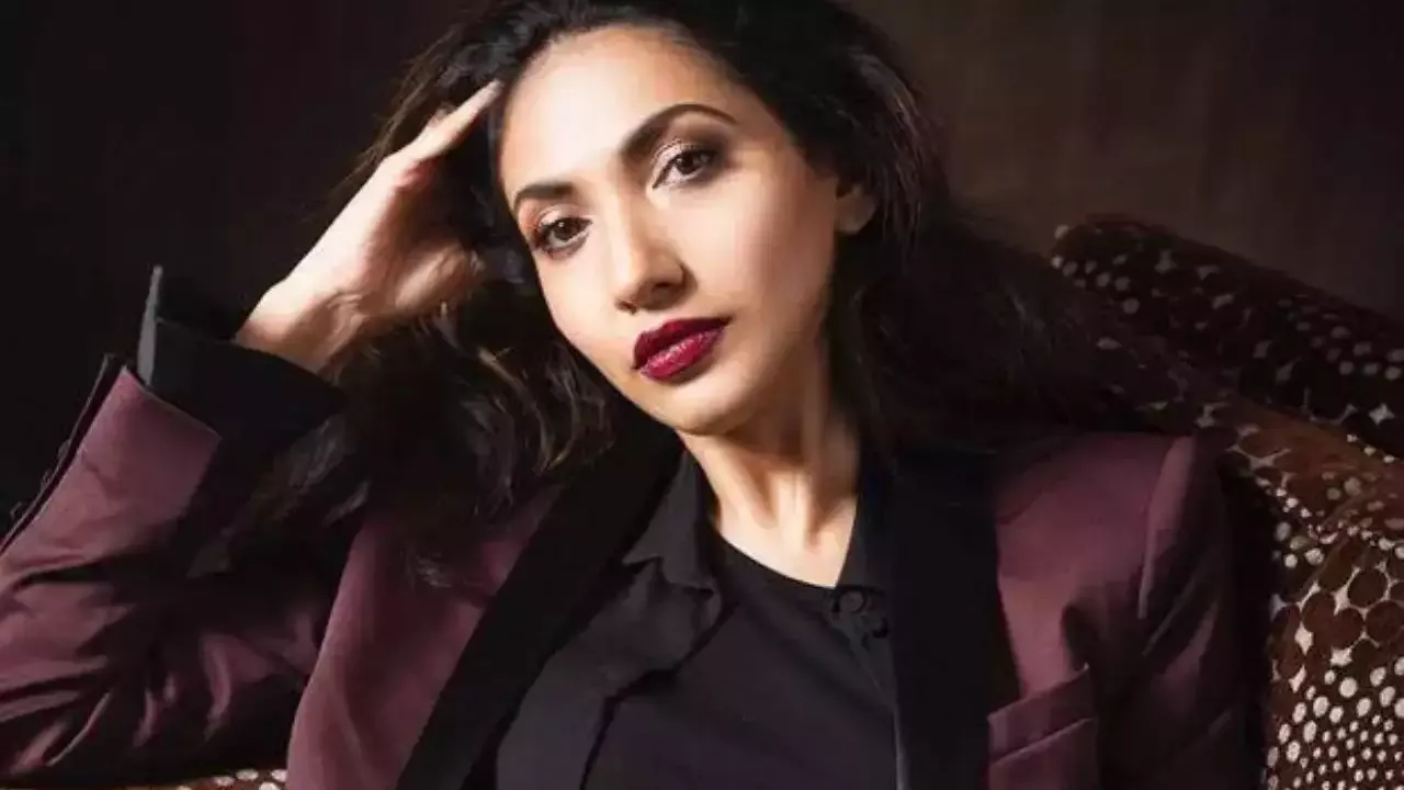 Prerna Arora Turns Heads  As She Opens The Show For A Fashion Event