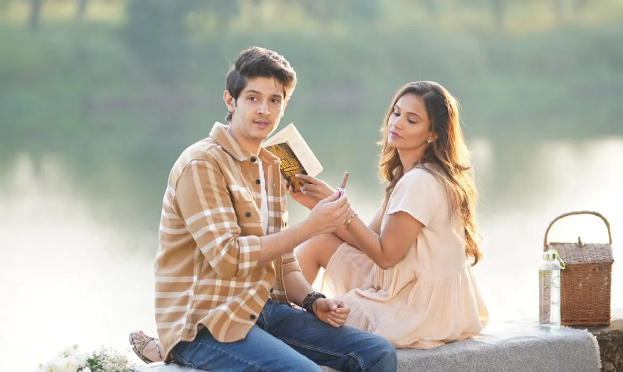 Meherbaani में Nia Tripathi और Rohan Mehra की मैग्नेटिक केमिस्ट्री जगमगाती है