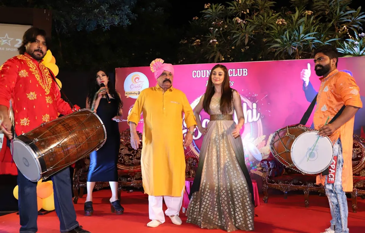 "काँटा लगा" फेम शेफाली ज़रीवाला ने कन्ट्री क्लब बैसाखी फ़ेस्टिवल में मचायी धूम 