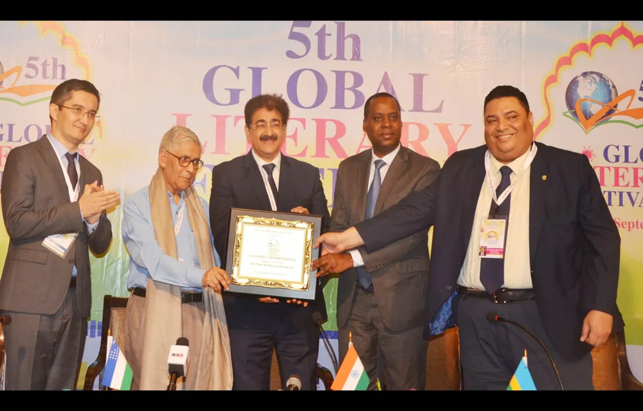 साहित्य दो देशो को जोड़ने का बहुत अच्छा साधन   