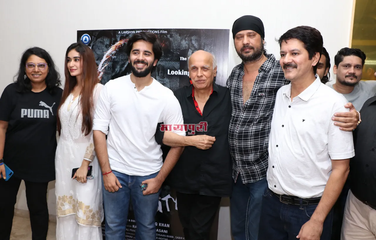 ‘द डार्क साइड ऑफ लाइफ मुंबई सिटी’ के ट्रेलर लॉन्च के दौरान महेश भट्ट के साथ शामिल हुई स्टारकास्ट
