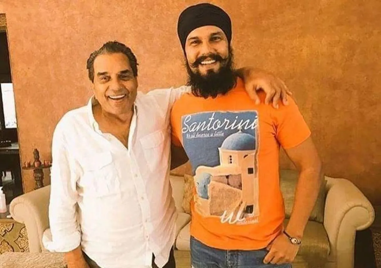 एक्टर रणदीप हुड्डा को उनके हॉट लुक पर सदी के महान अभिनेता धर्मेंद्र जी ने सराहा, धरम जी ने ट्वीट कर रणदीप की तारीफ की