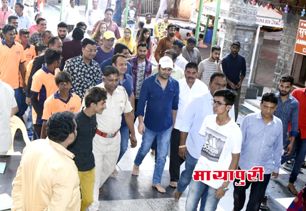 'फिरंगी' के लिए सांई के दर पर कपिल शर्मा