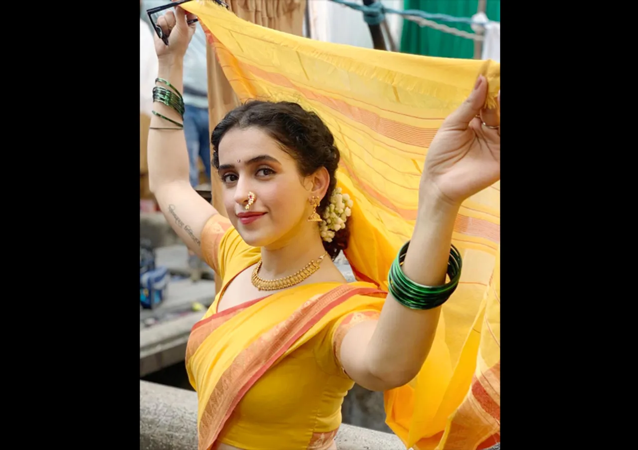 सान्या मल्होत्रा दमदार अभिनेत्री ही नहीं एक बेहतरीन डांसर भी है , देखे उनकी कुछ खास वीडियोज़
