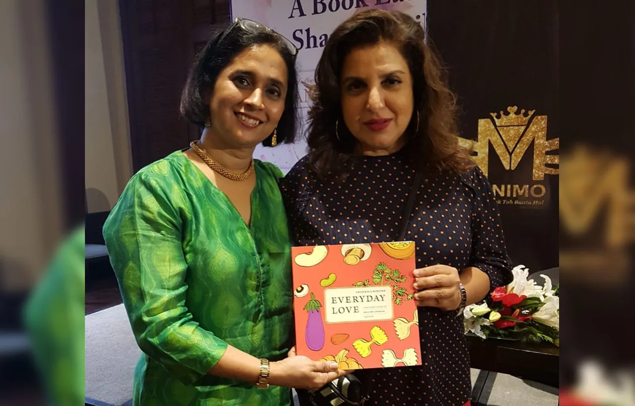 मुंबई में फराह खान ने लॉन्च की शर्मिला रिबेरो की कुक बुक एवरीडे लव गाइड टू हेल्दी कुकिंग