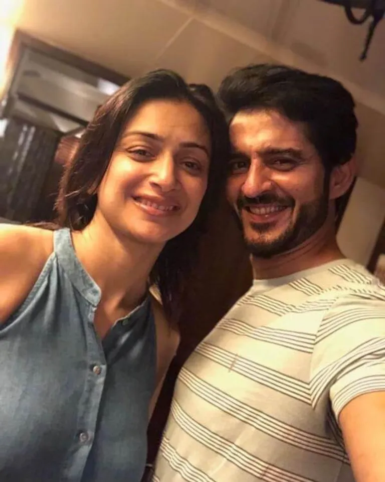 गुप्ता ब्रदर्स - चार कुवारे फ्रॉम गंगा किनारे शो के शिव गुप्ता यानि हितेन तेजवानी इस साल मनाएंगे अपना वर्किंग करवाचौथ