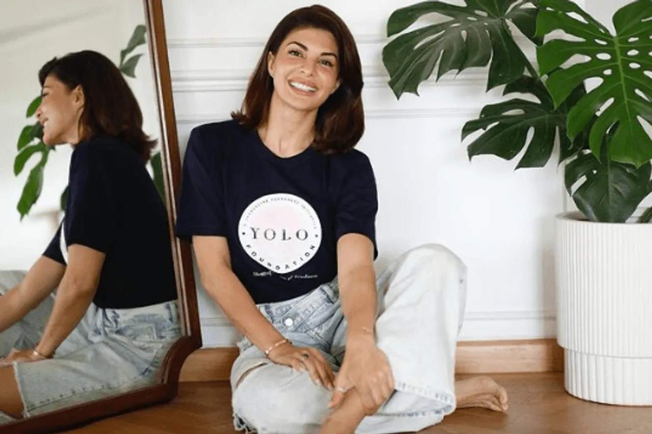 Jacqueline Fernandez ने अपने फैंस से प्यार और सहानुभूति फैलाने की अपील की