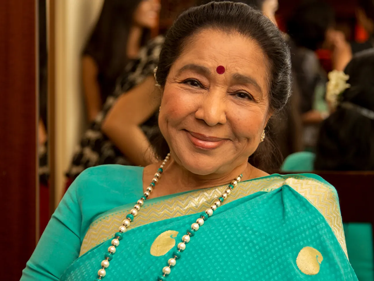 बायोपिक बनाने पर बोलीं आशा भोसले , 'हमारा जीवन निजी, नहीं बनना चाहती किसी फिल्म का विषय