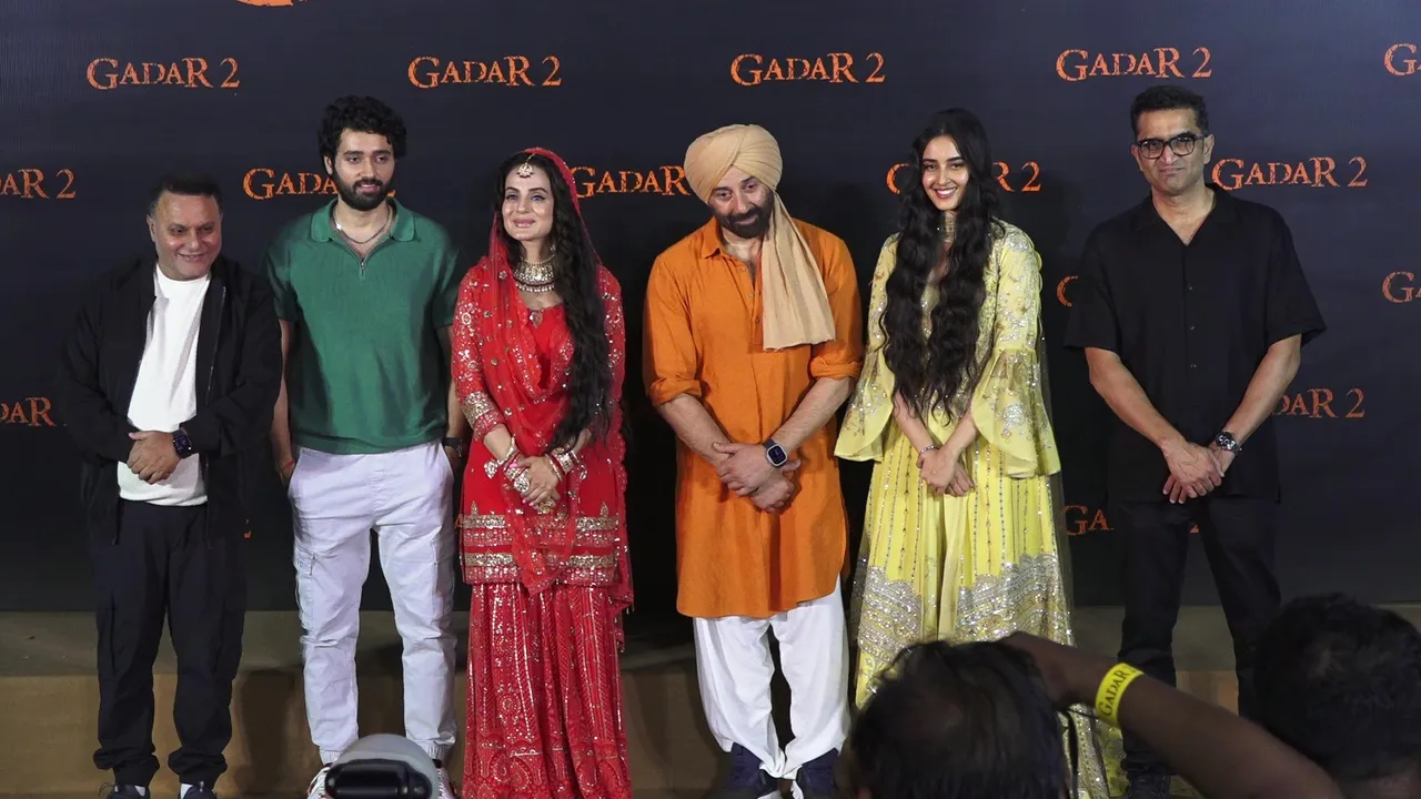 GADAR 2 TRAILER LAUNCH: सनी सर को जब मैंने कहानी सुनाई तो इनकी आँखों में आंसू आ गए 